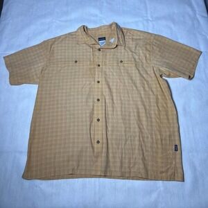 Patagonia plaid short-sleeve button-down shirt